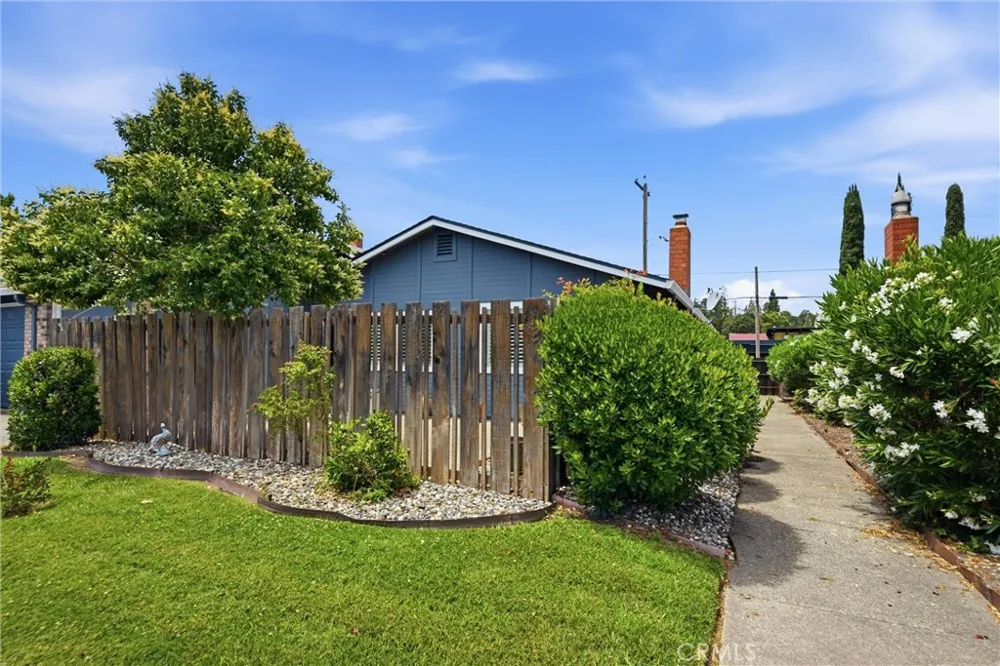 1741 Montana Vista Lakeport, CA 95453