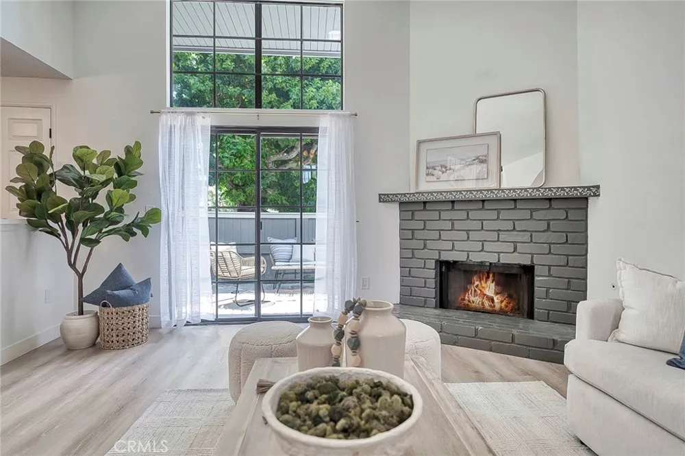 4478 Shorebird Dr. #10 Huntington Beach, CA 92649