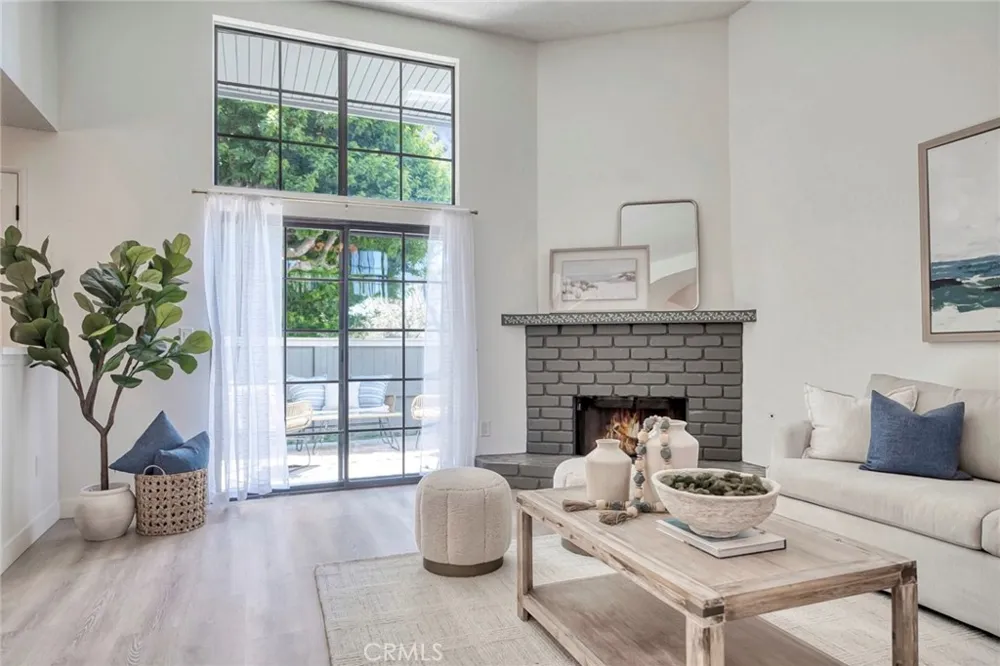4478 Shorebird Dr. #10 Huntington Beach, CA 92649