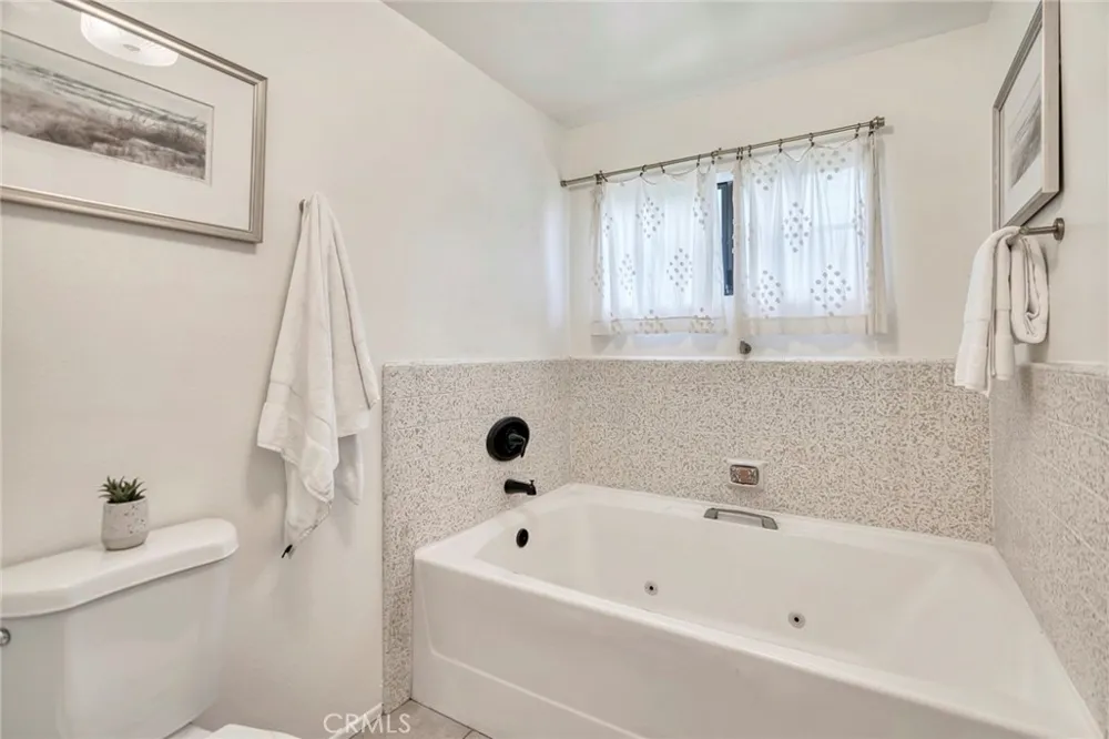 4478 Shorebird Dr. #10 Huntington Beach, CA 92649