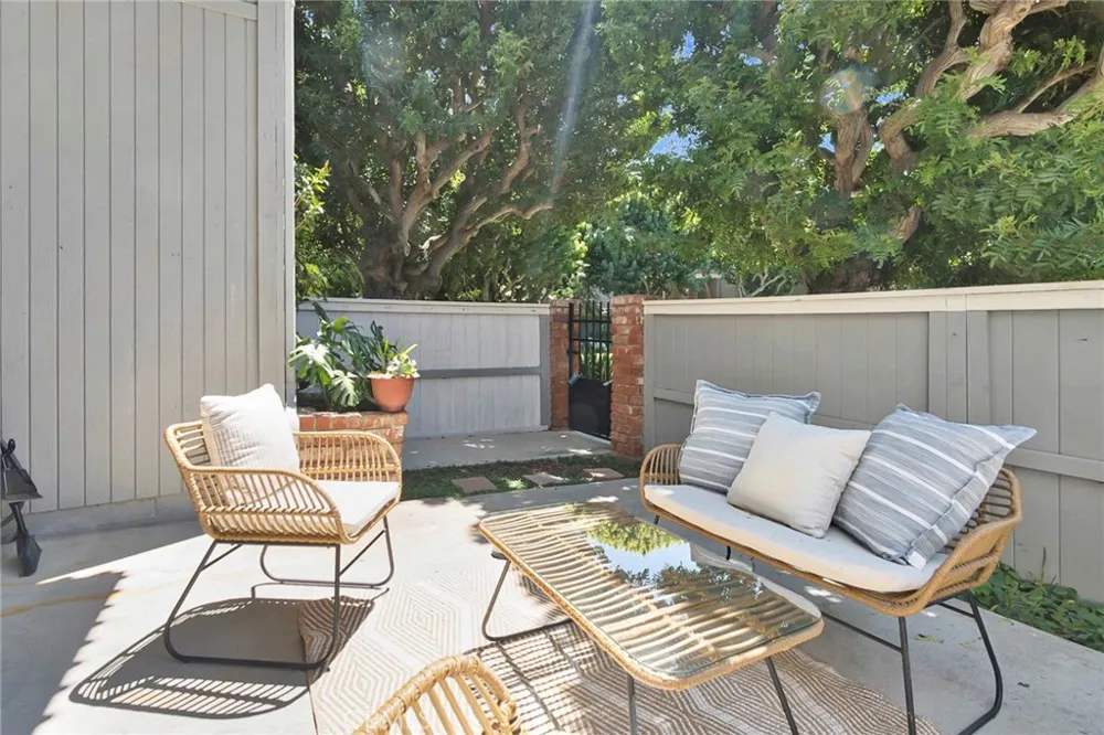 4478 Shorebird Dr. #10 Huntington Beach, CA 92649