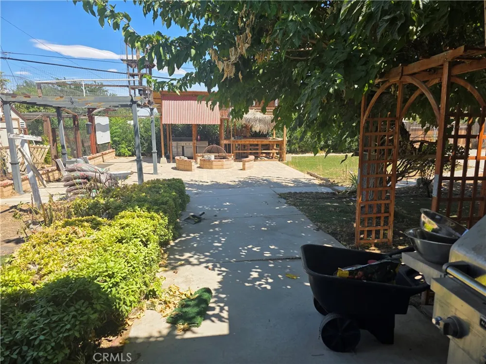 11353 Shahaptain Hesperia, CA 92345