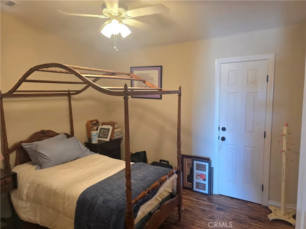 11353 Shahaptain Hesperia, CA 92345