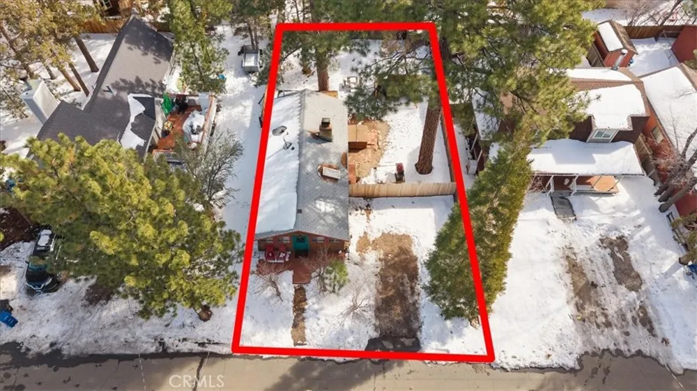 573 Spruce Sugarloaf, CA 92386
