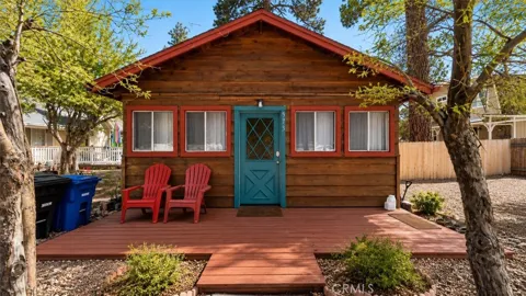 573 Spruce