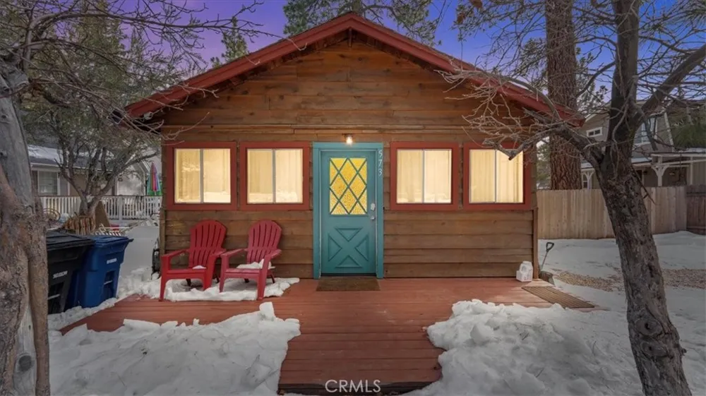 573 Spruce Sugarloaf, CA 92386