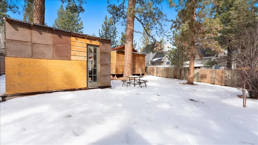 573 Spruce Sugarloaf, CA 92386
