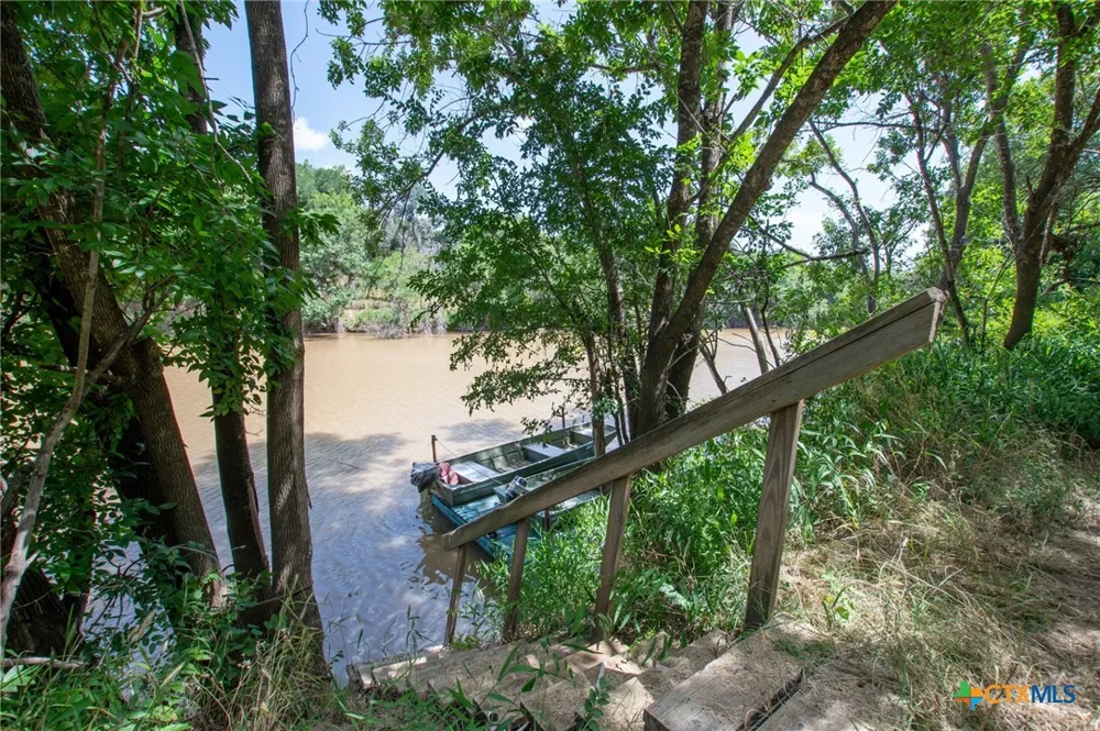 728 CR 1756 Bend, TX 76824