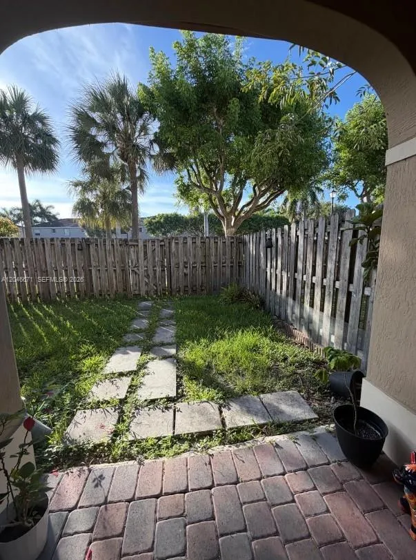 8879 SW 227th Ter Cutler Bay, FL 33190