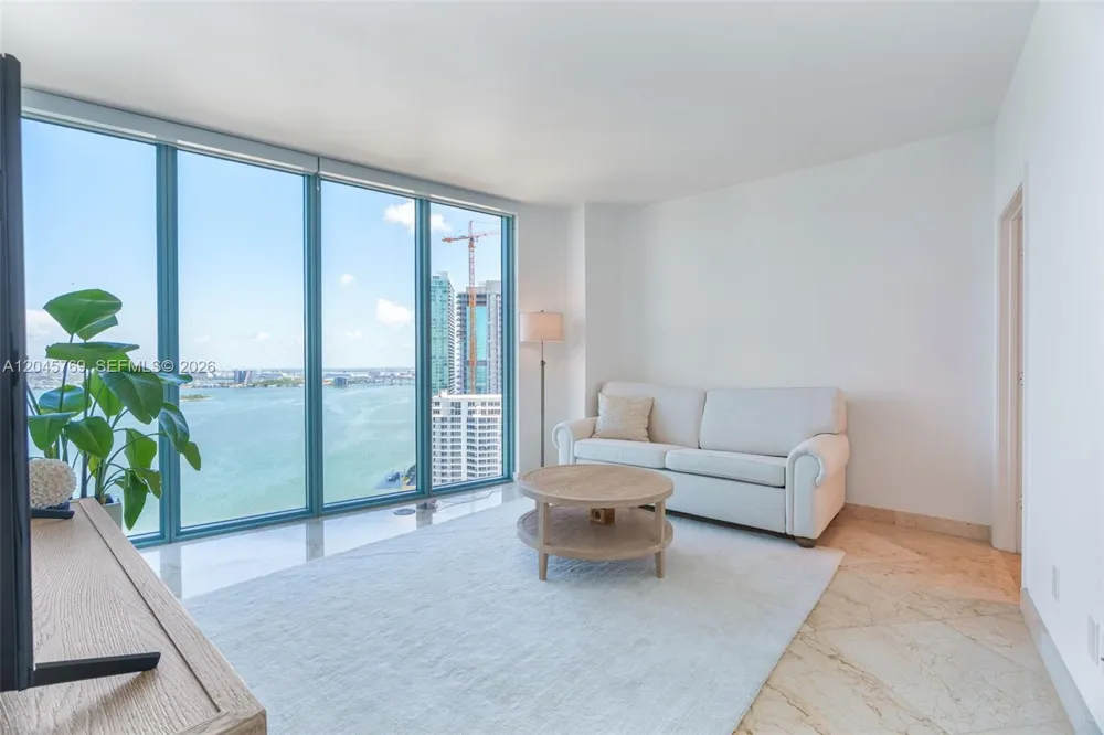 601 NE 36th St #3112 Miami, FL 33137