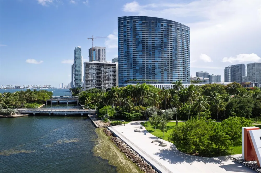 601 NE 36th St #3112 Miami, FL 33137