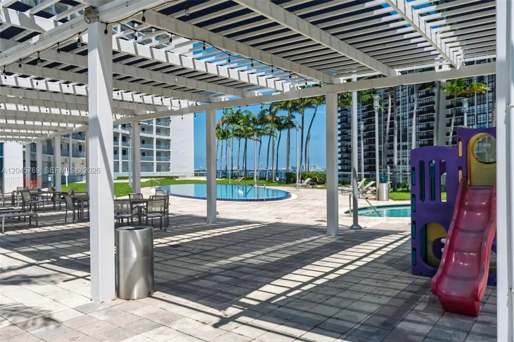 601 NE 36th St #3112 Miami, FL 33137