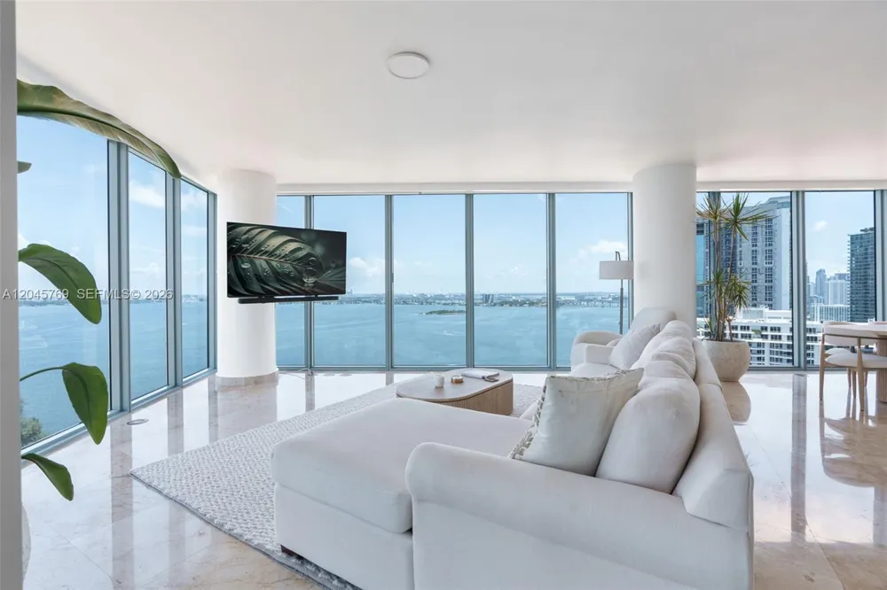 601 NE 36th St #3112 Miami, FL 33137