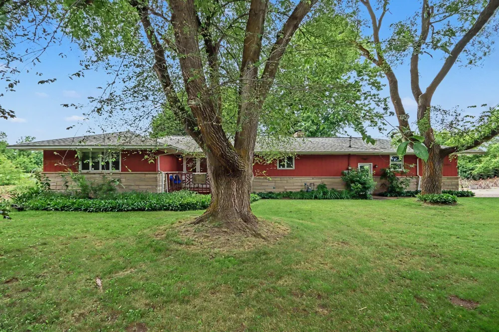 12090 M 40 Bloomingdale Township, MI 49055