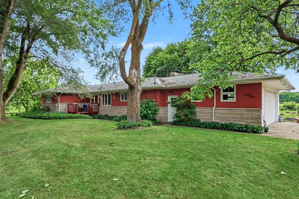 12090 M 40 Bloomingdale Township, MI 49055