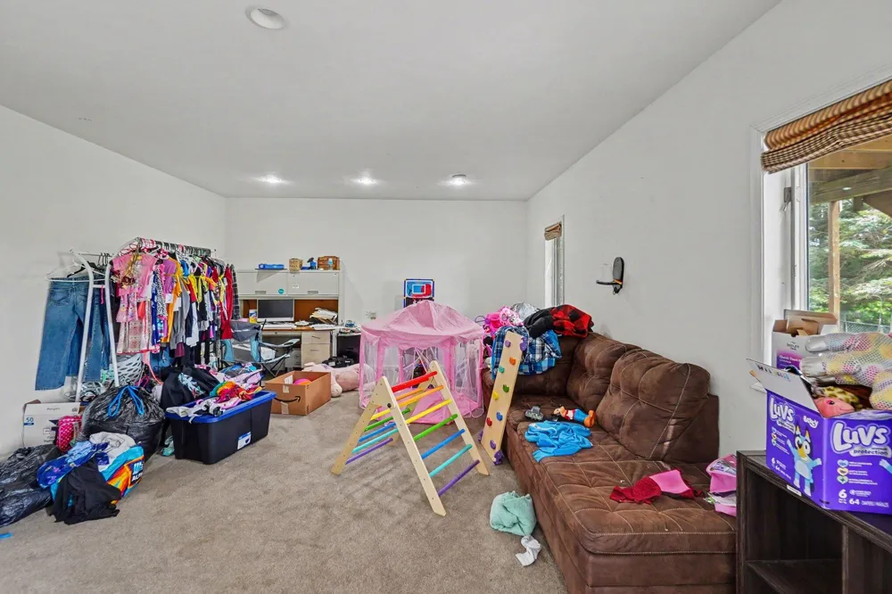 678 Apache Drive Fremont City, MI 49412