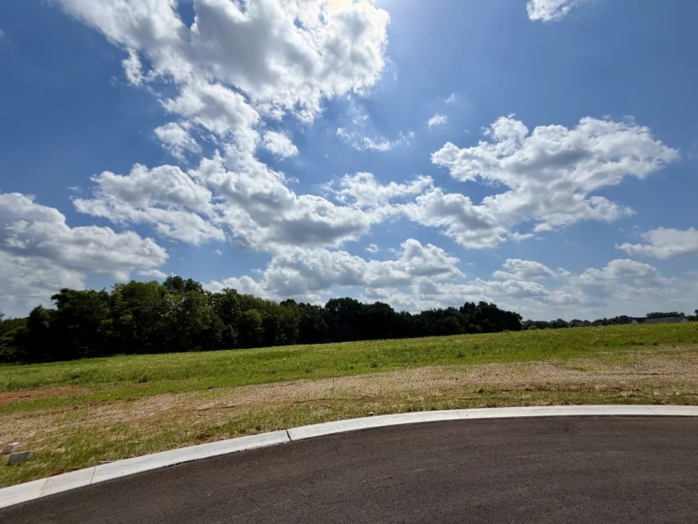 12 Fawn Meadows Clarksville, TN 37043