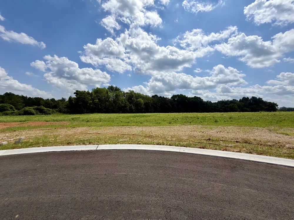 12 Fawn Meadows Clarksville, TN 37043