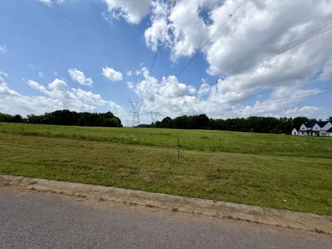 32 Fawn Meadows