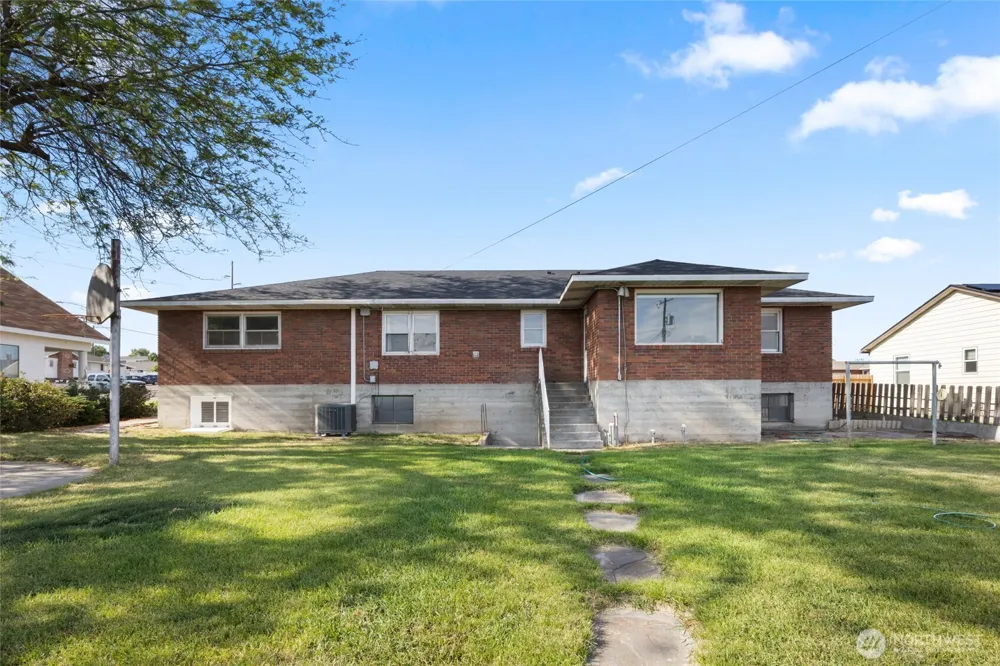 204 E 6th Street Lind, WA 99341