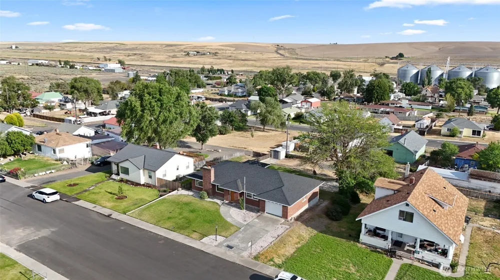 204 E 6th Street Lind, WA 99341