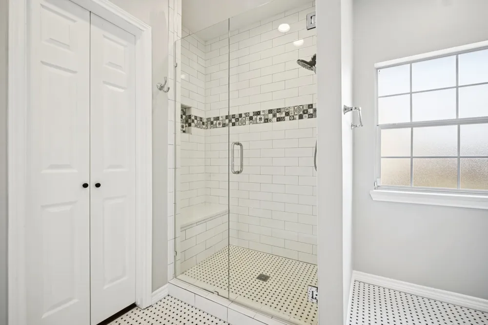 1049 Colonial Drive Coppell, TX 75019