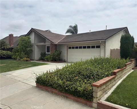 4176 Via Norte
