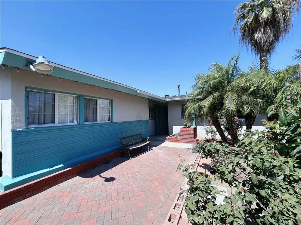 911 E La Verne Ave #1 Pomona, CA 91767