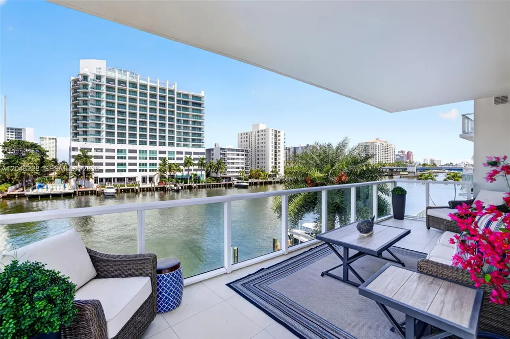 2895 NE 33rd Ct #3A Fort Lauderdale, FL 33306