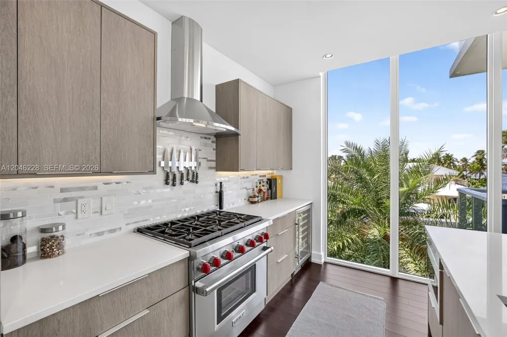 2895 NE 33rd Ct #3A Fort Lauderdale, FL 33306