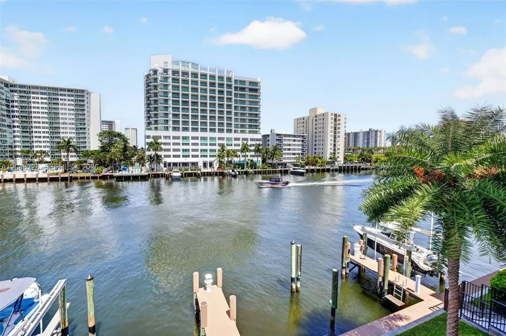 2895 NE 33rd Ct #3A Fort Lauderdale, FL 33306