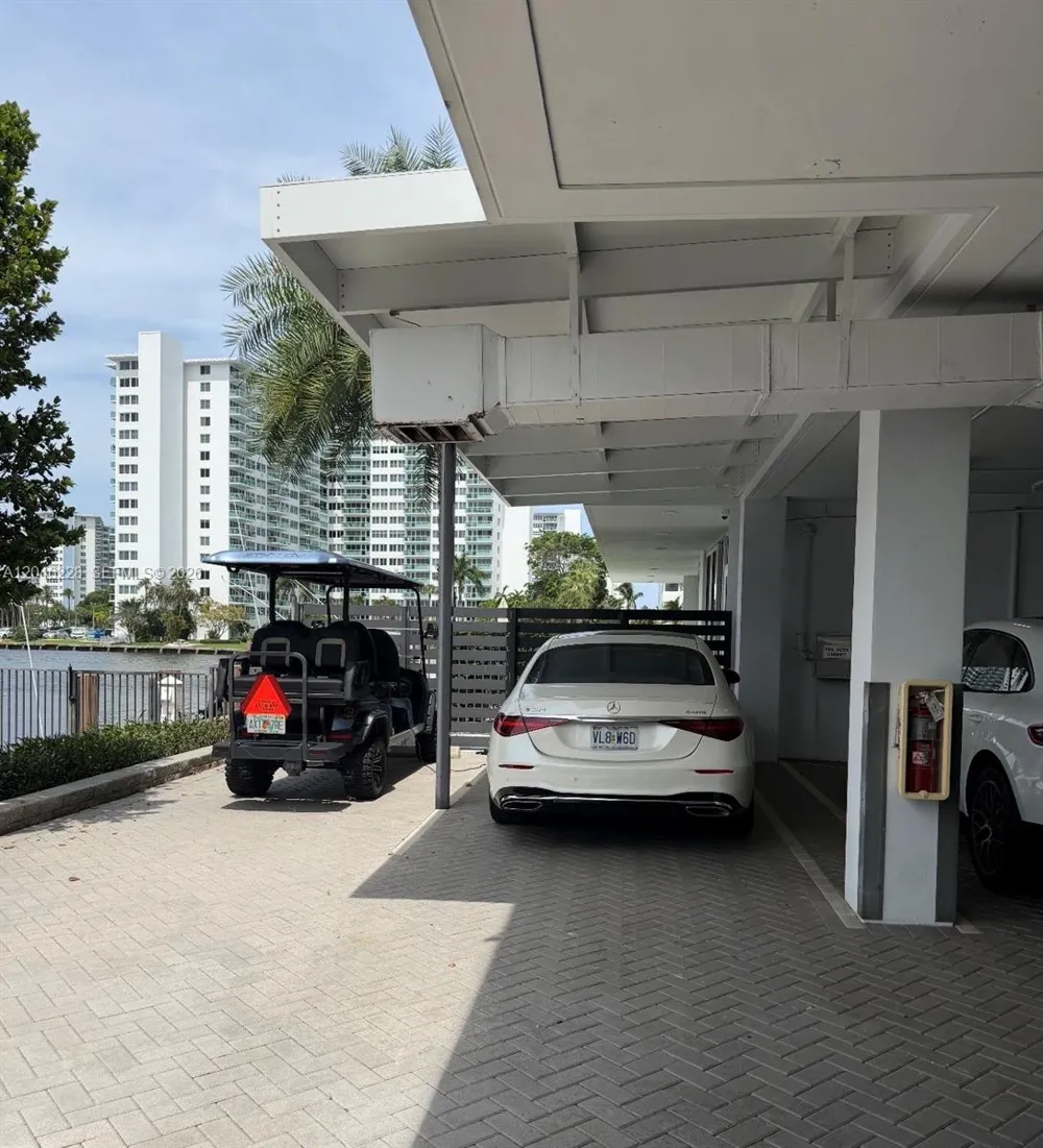 2895 NE 33rd Ct #3A Fort Lauderdale, FL 33306