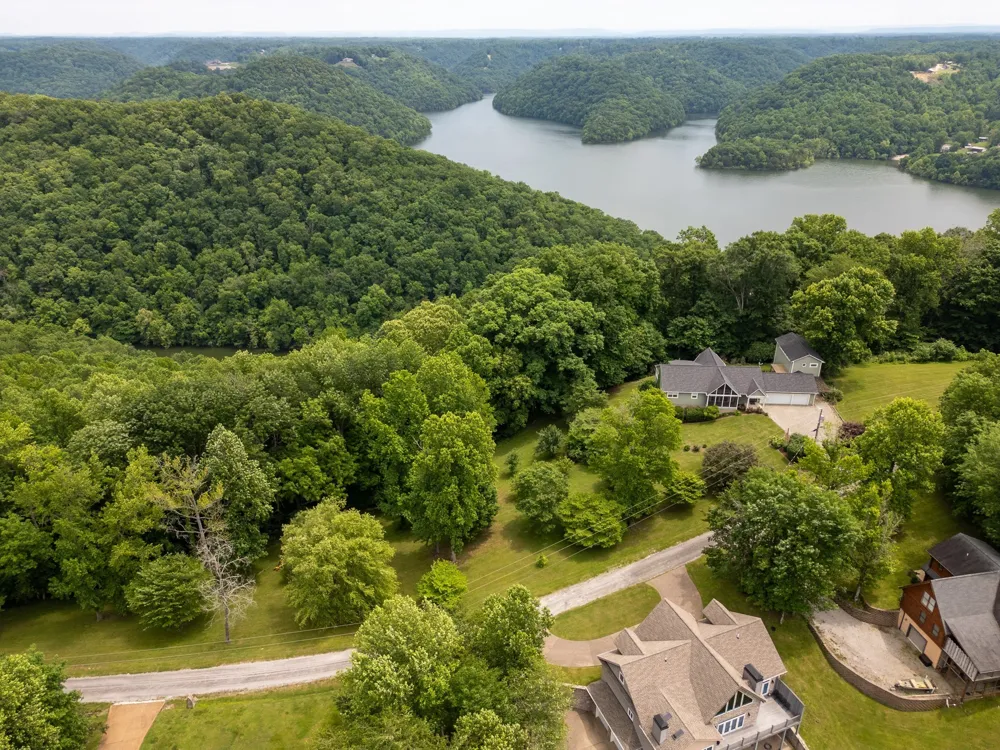 1 Lafever Ridge Rd Silver Point, TN 38582