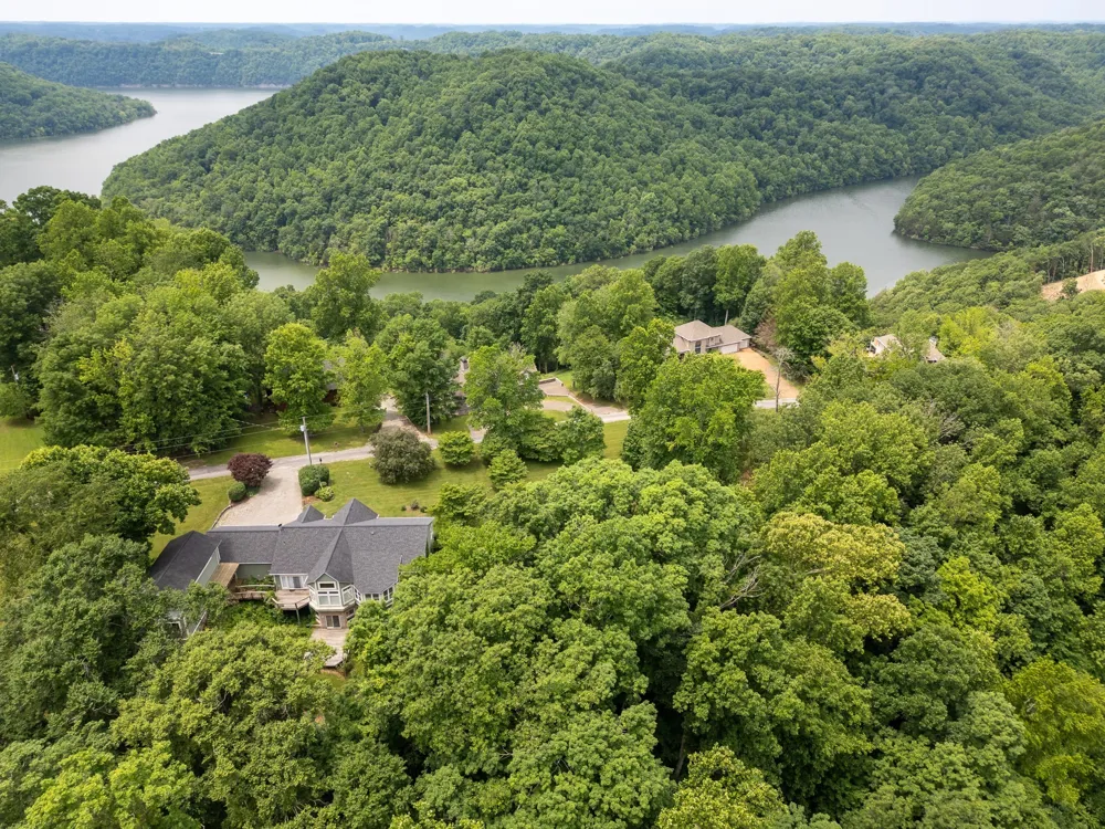 1 Lafever Ridge Rd Silver Point, TN 38582