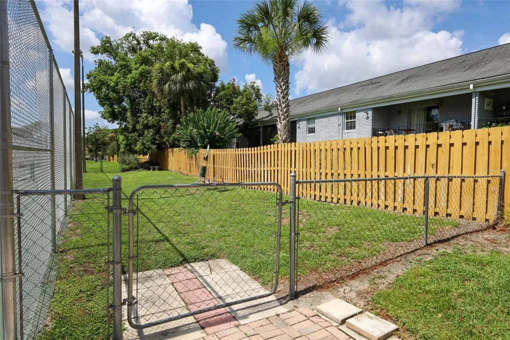 2372 SUN VALLEY CIRCLE #2372 Winter Park, FL 32792