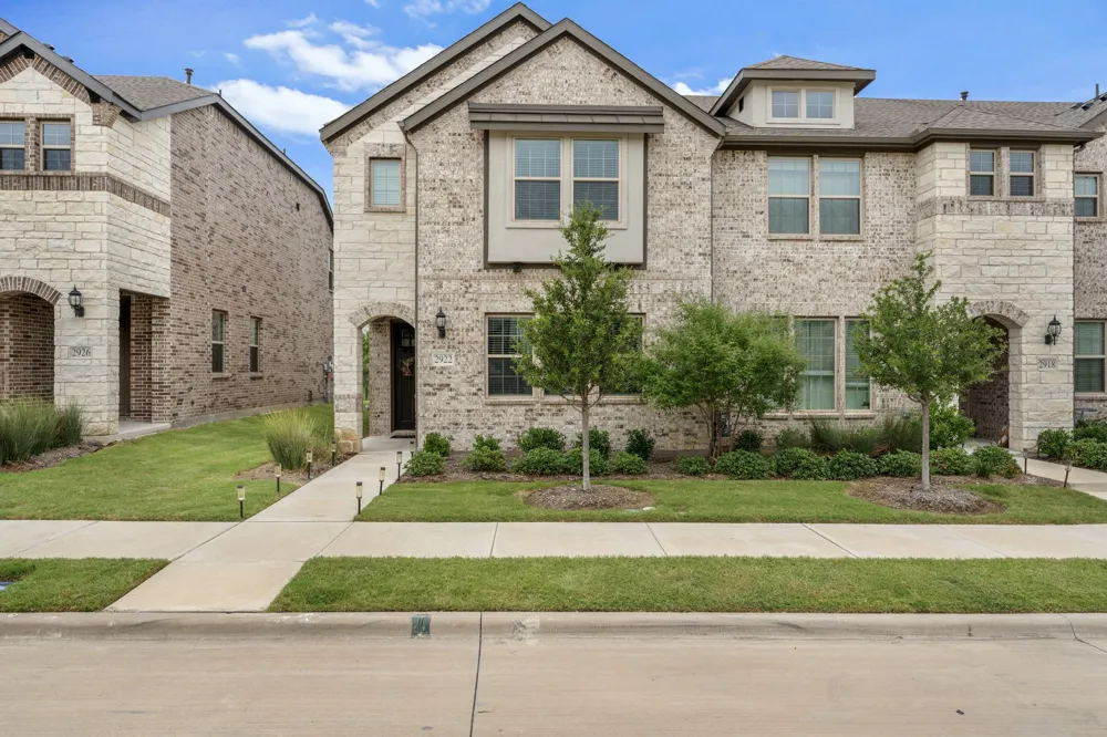 2922 Alto Drive Sachse, TX 75048