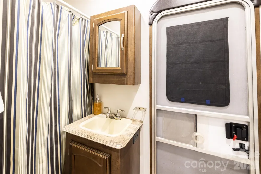 192 Roberts Ridge Road Mount Gilead, NC 27306