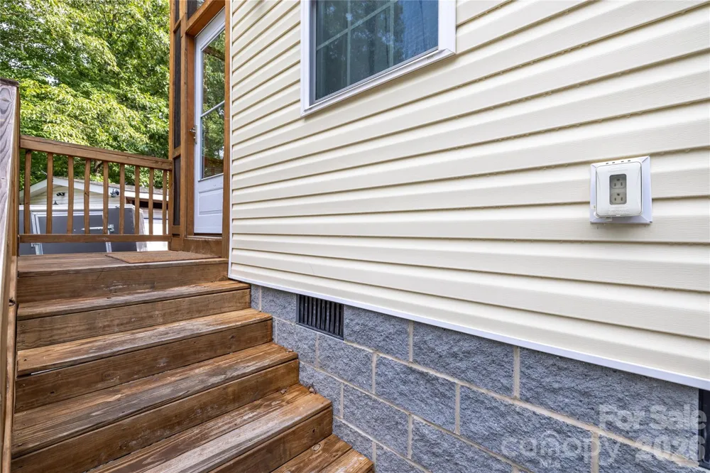 192 Roberts Ridge Road Mount Gilead, NC 27306