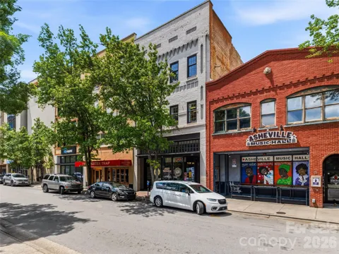 33 Patton Avenue #301