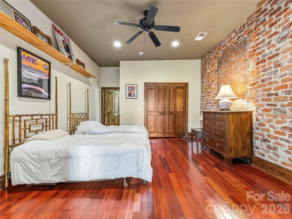 33 Patton Avenue #301 Asheville, NC 28801