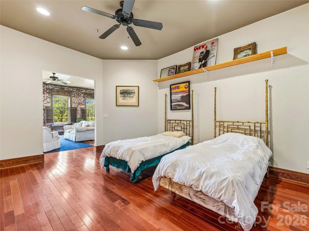 33 Patton Avenue #301 Asheville, NC 28801