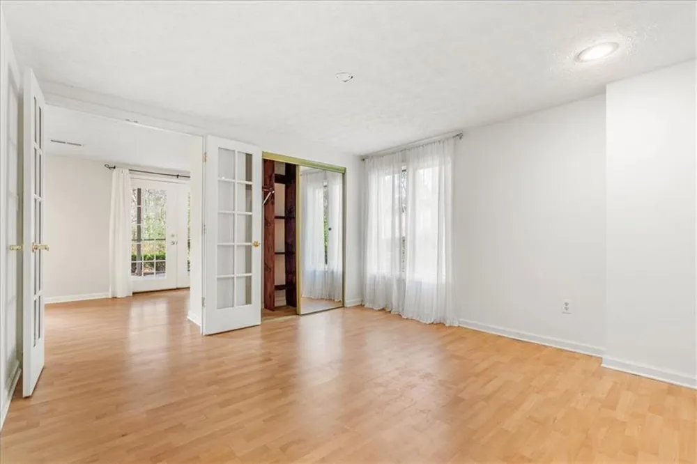 11190 Abbotts Station Drive Johns Creek, GA 30097