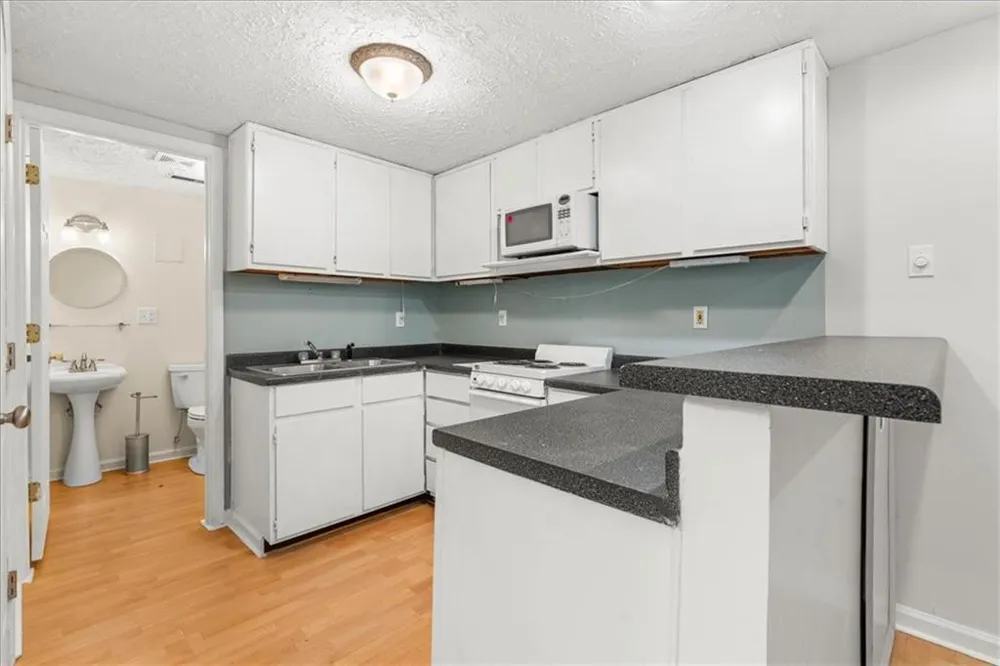 11190 Abbotts Station Drive Johns Creek, GA 30097