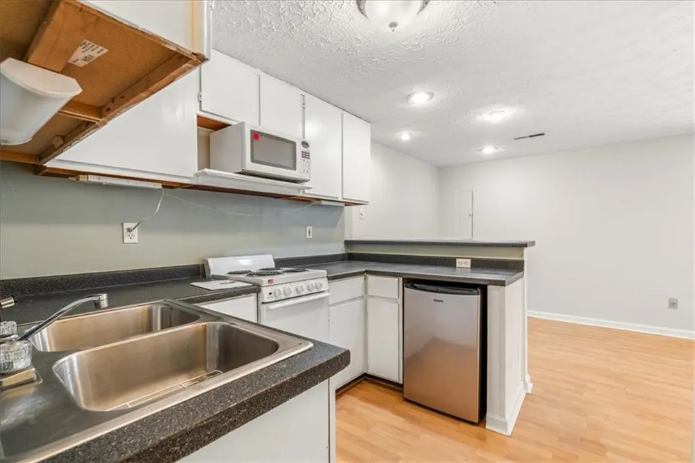 11190 Abbotts Station Drive Johns Creek, GA 30097