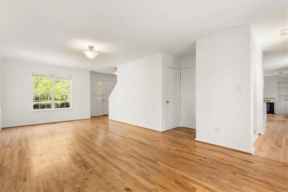11190 Abbotts Station Drive Johns Creek, GA 30097