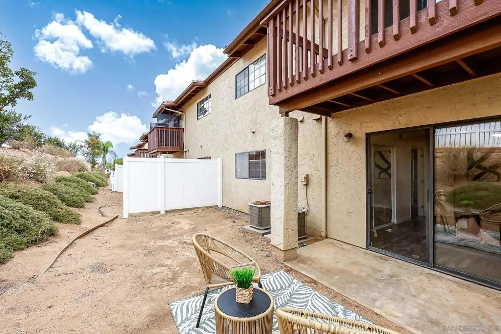 440 Citracado Parkway #5 Escondido, CA 92025