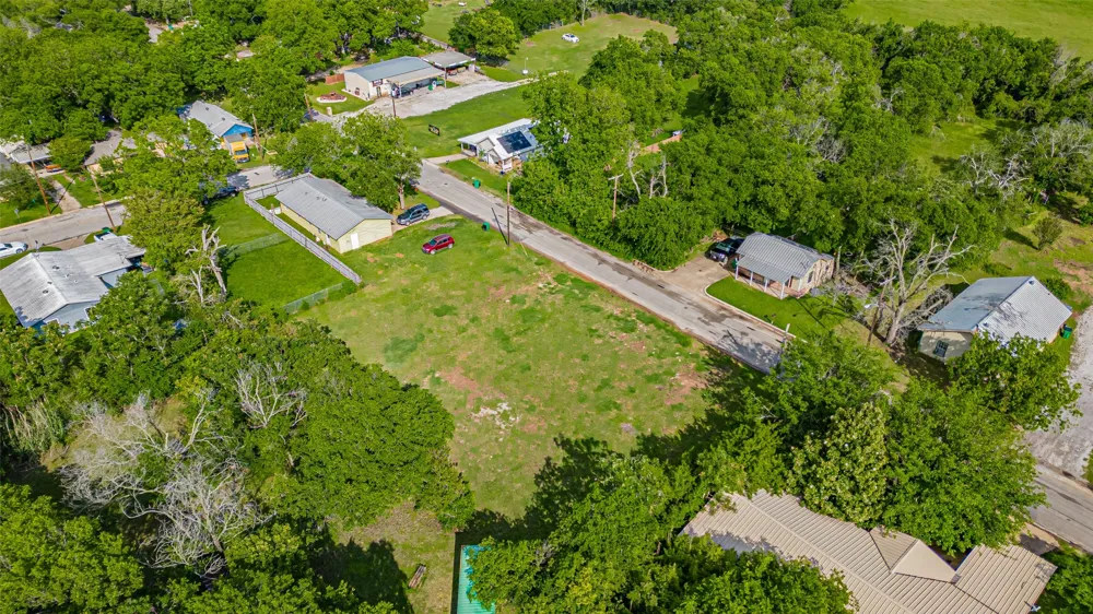 Crow Street Stephenville, TX 76401
