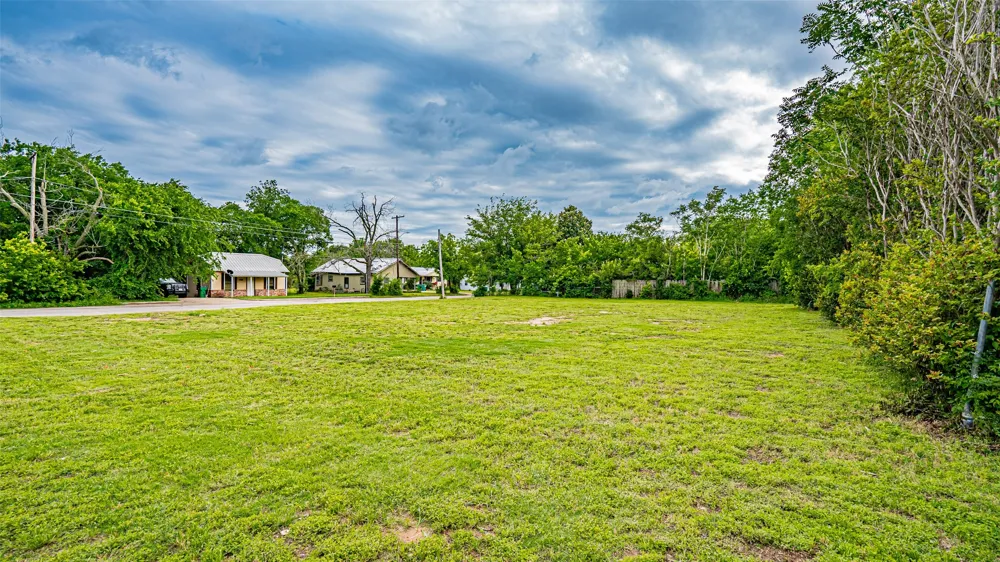Crow Street Stephenville, TX 76401