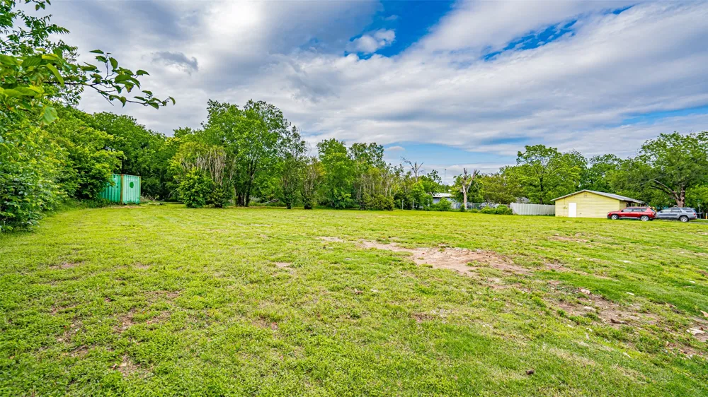 Crow Street Stephenville, TX 76401