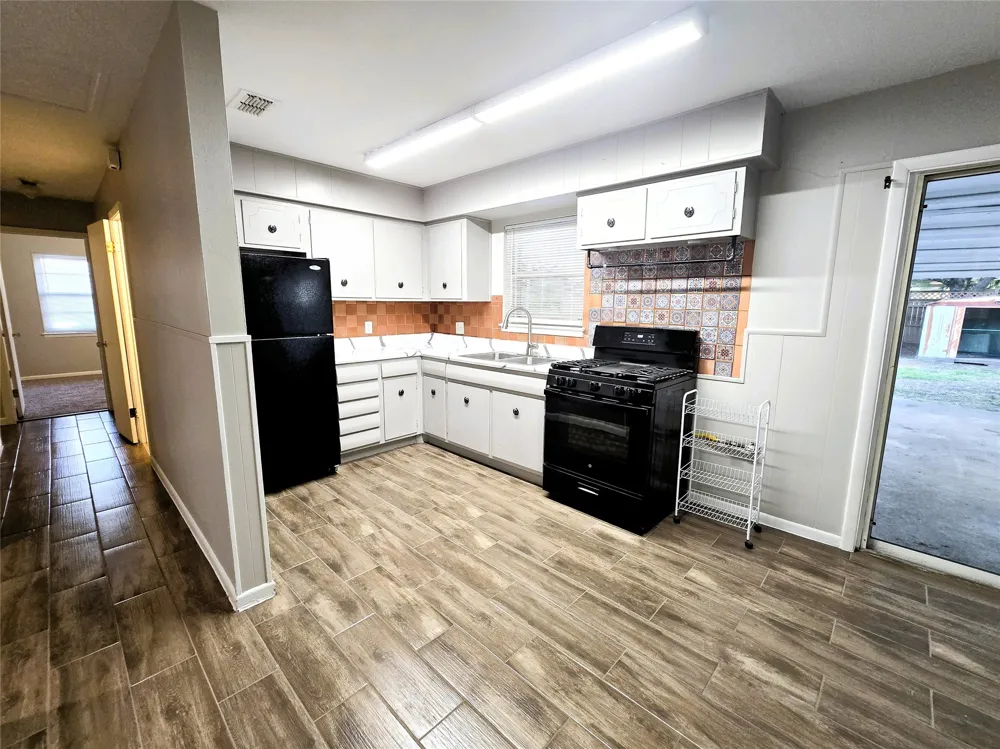 604 E 4th Street Weatherford, TX 76086